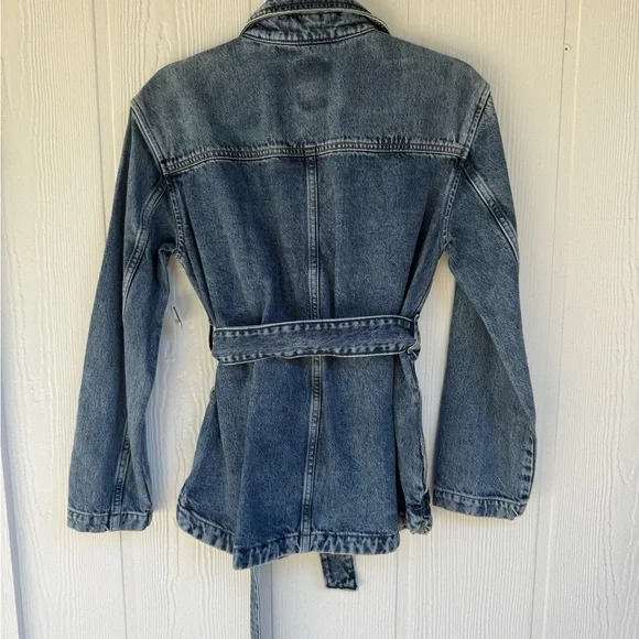 GAP Women's Belted Blue Jean Jacket - Picture 3 of 6